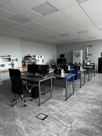 Кварцевый ламинат Fargo Камень Дымчатый Меланит 61S455 